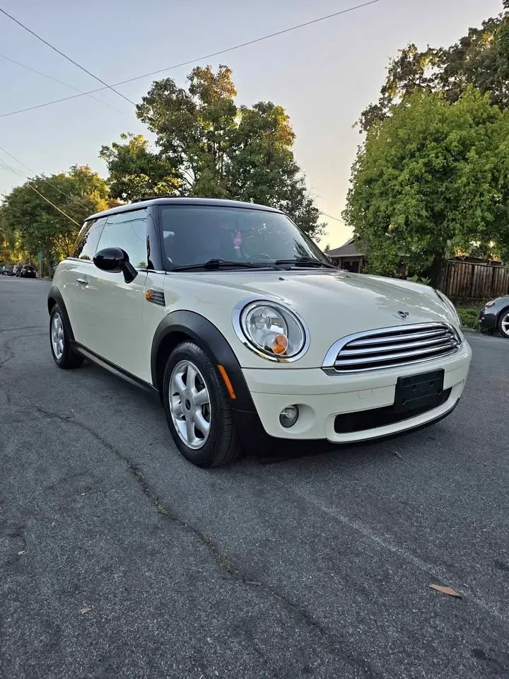 2010 MINI cooper - AUTOMOBILE - United States