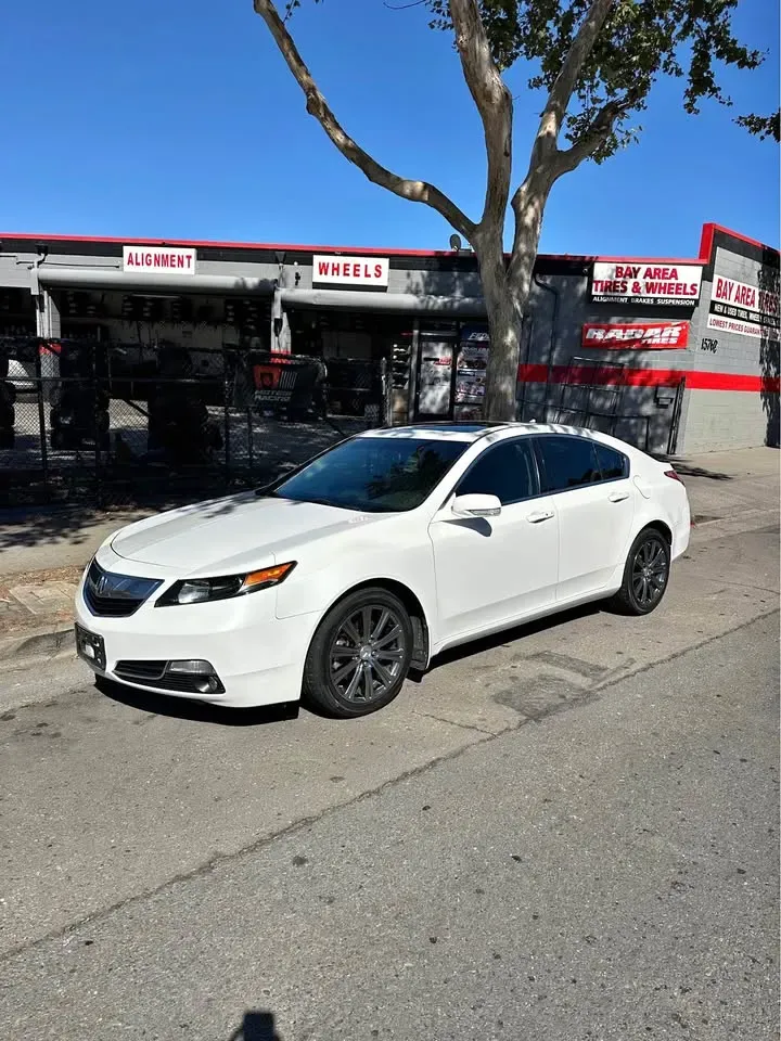 2014 Acura tl - AUTOMOBILE - United States