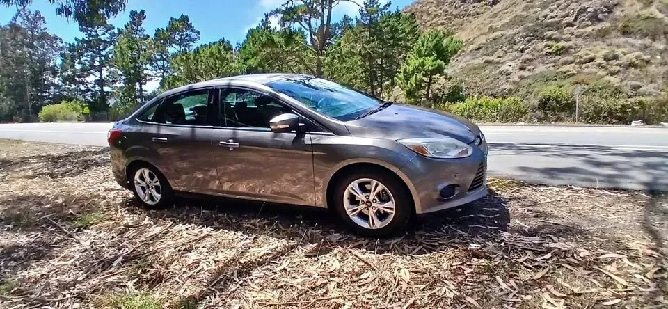 2014 Ford focus se - AUTOMOBILE - United States