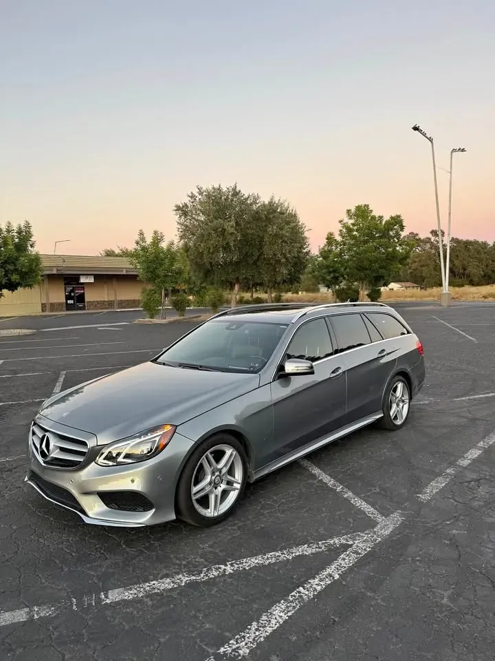 2014 Mercedes-Benz e-class - AUTOMOBILE - United States