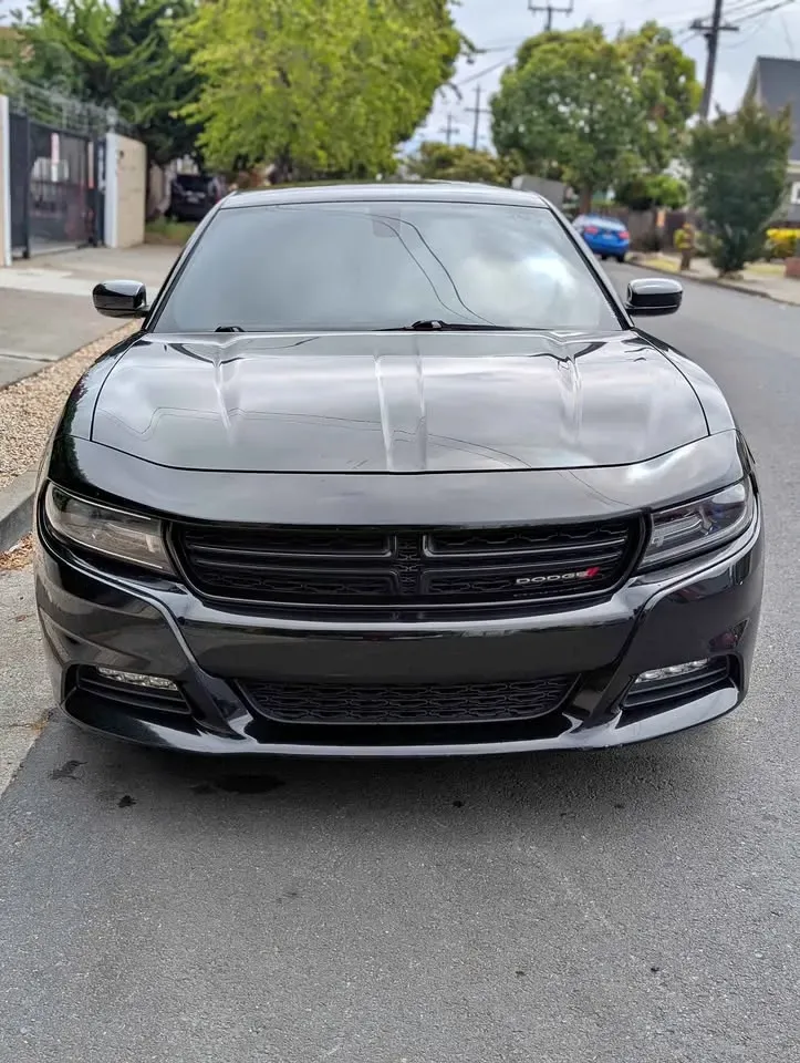 2016 Dodge Charger SXT - AUTOMOBILE - United States