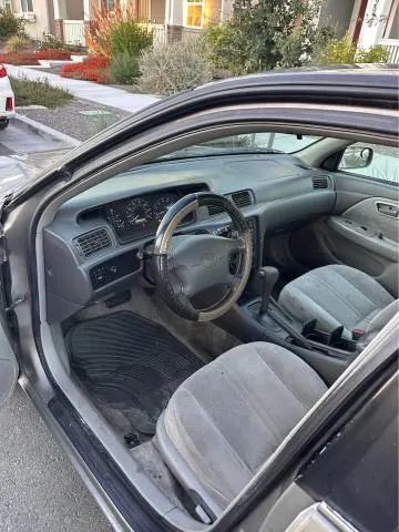 1999 Toyota camry - AUTOMOBILE - United States - Photo 4