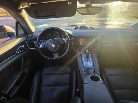 2014 Porsche panamera - AUTOMOBILE - United States - Photo 2
