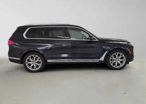 2025 BMW x7 - AUTOMOBILE - United States - Photo 2