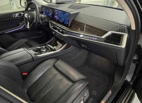 2025 BMW x7 - AUTOMOBILE - United States - Photo 4