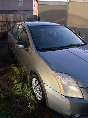 2012 Nissan - AUTOMOBILE - United States
