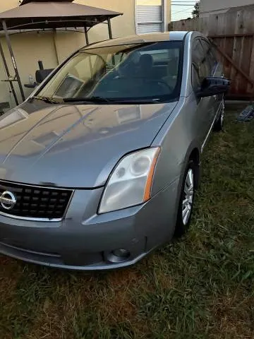 2012 Nissan - AUTOMOBILE - United States - Photo 2
