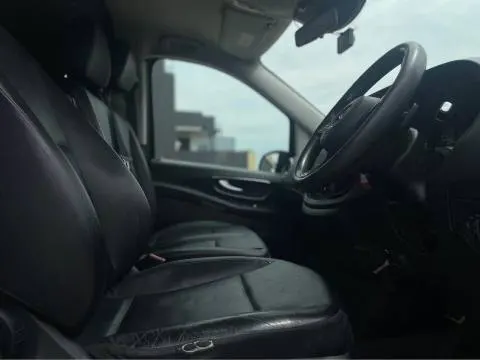Mercedes Vito 114 CDI - AUTOMOBILE - Singapore - Singapore - Photo 2