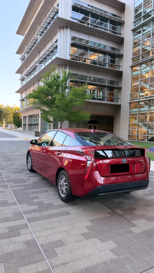 2017 Toyota prius - AUTOMOBILE - United States - Photo 3