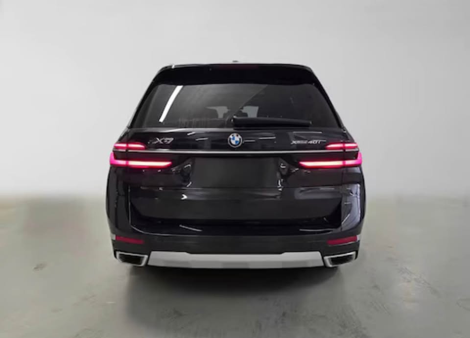 2025 BMW x7 - AUTOMOBILE - United States - Photo 3