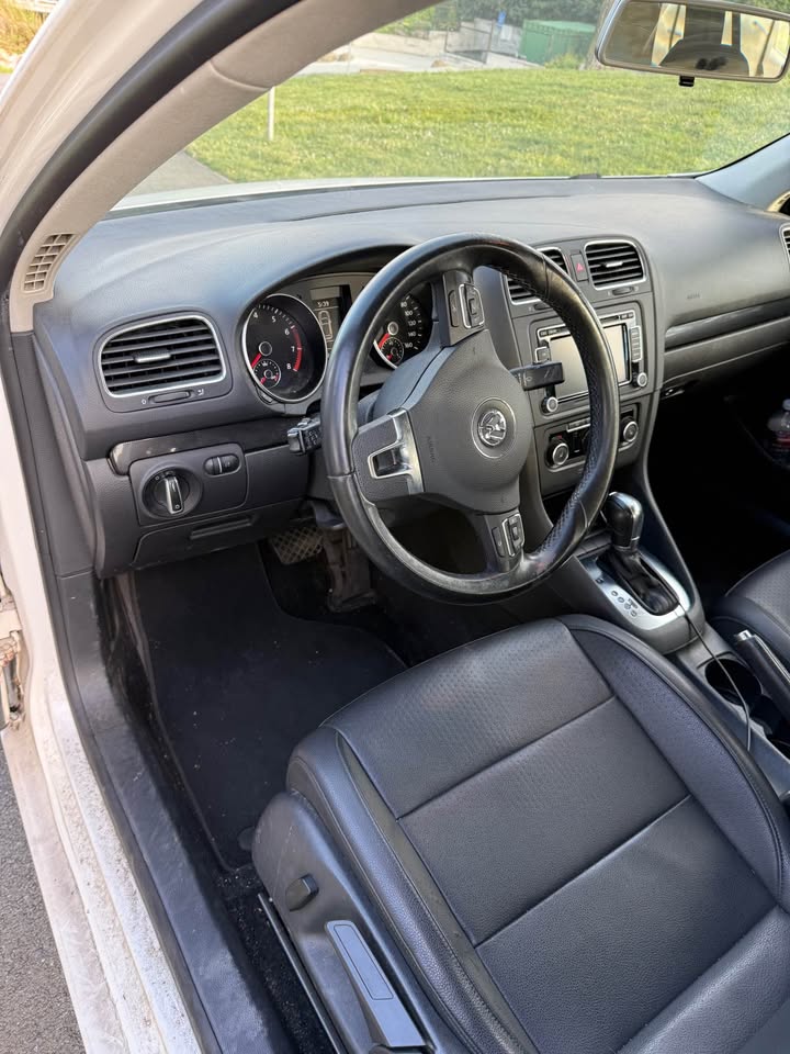 AUTOMOBILE - United States - Photo 3