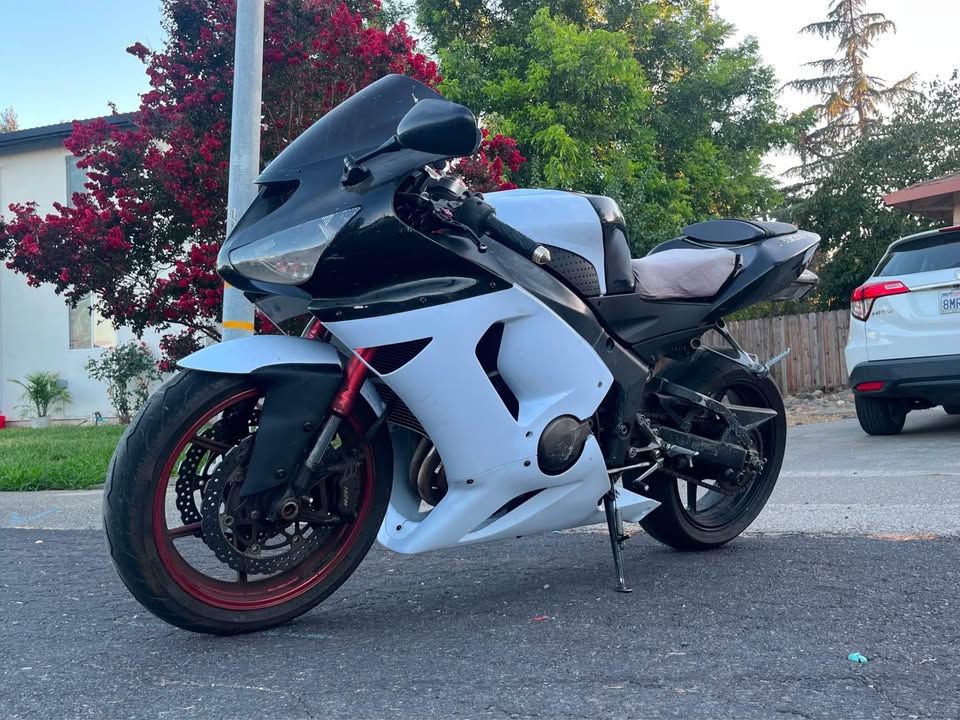 2006 Kawasaki zx6r 636 - MOTORCYCLE - United States - Photo 3