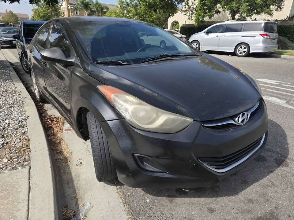 2012 Hyundai elantra - AUTOMOBILE - United States - Photo 2