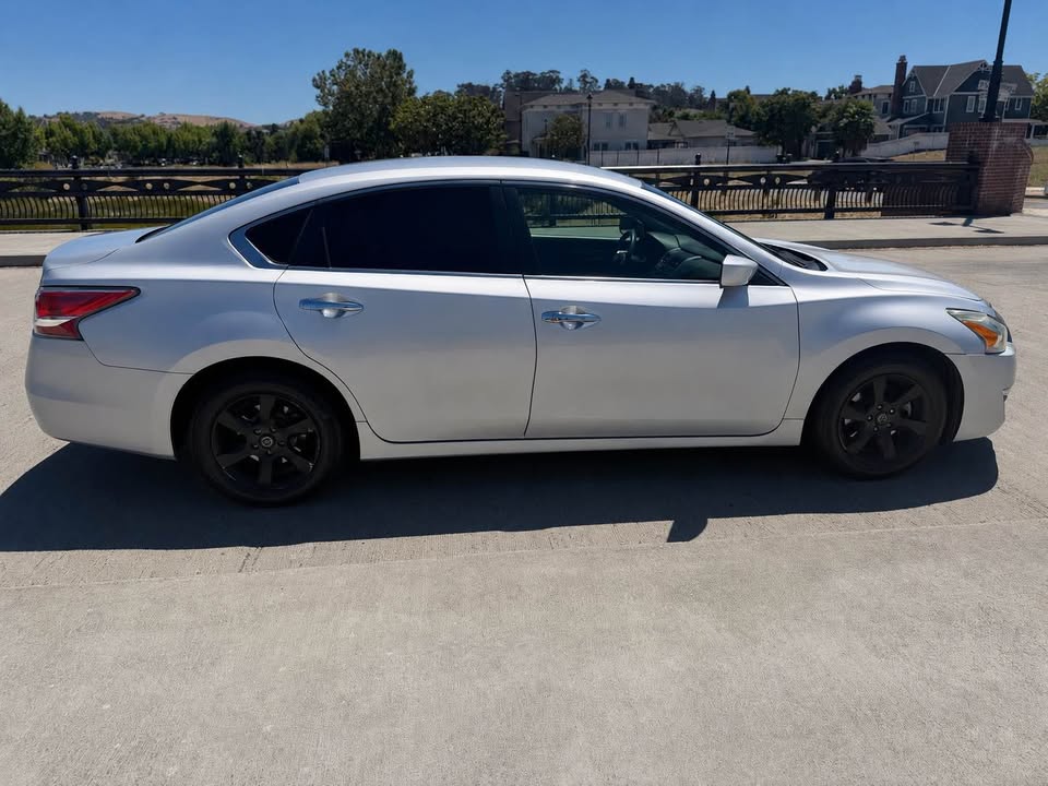 2014 Nissan altima - AUTOMOBILE - United States - Photo 2