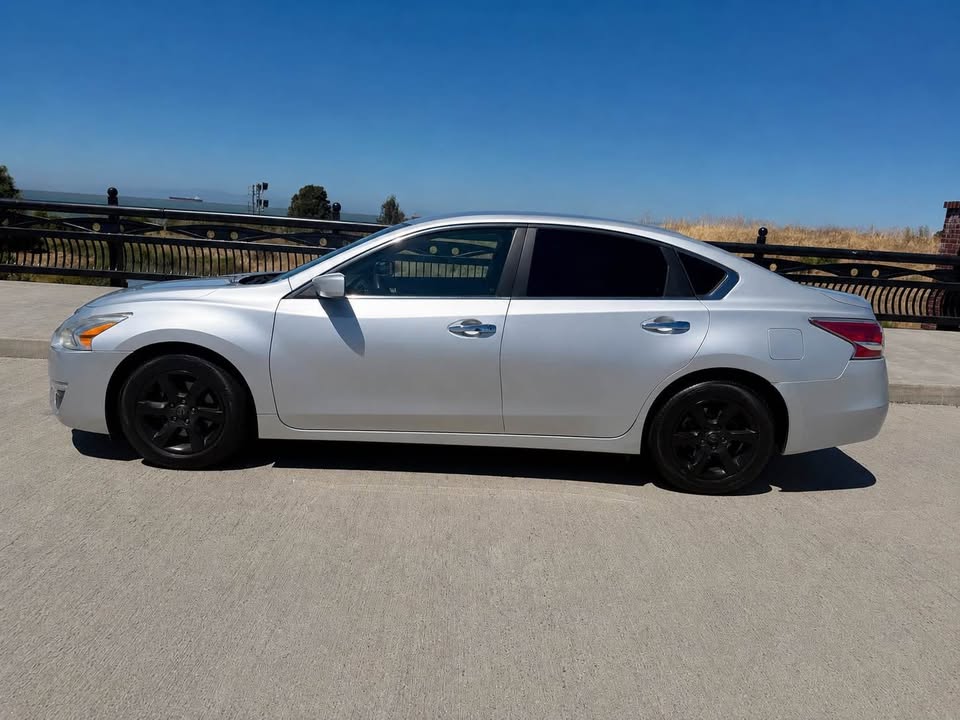 2014 Nissan altima - AUTOMOBILE - United States - Photo 3