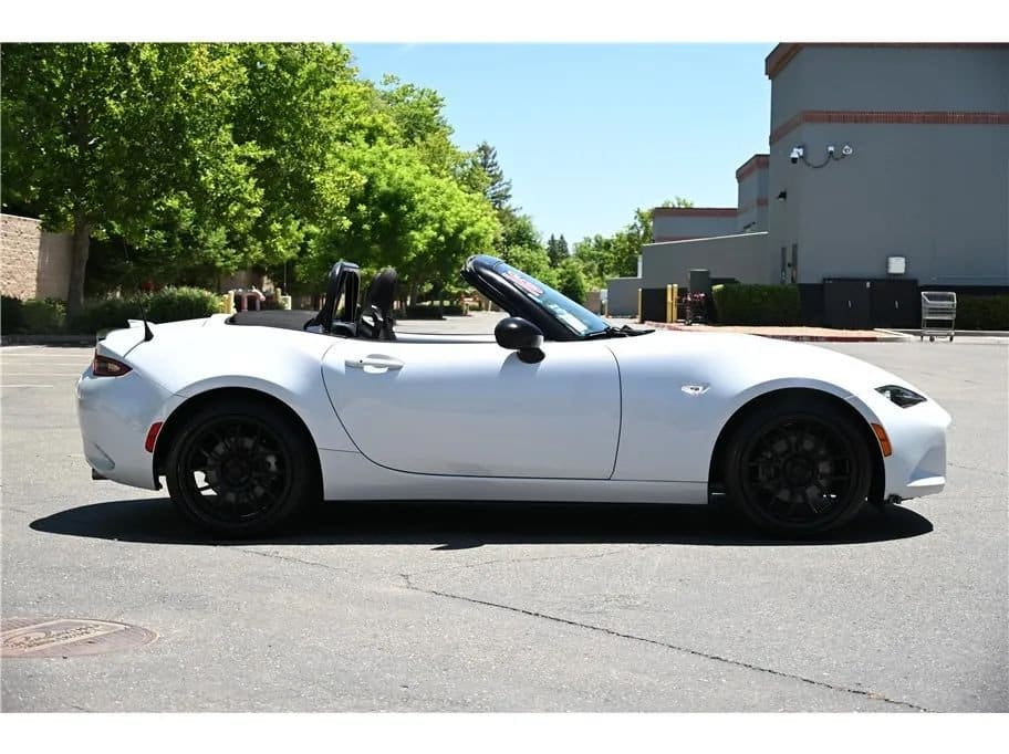 2016 Mazda mx-5 miata - AUTOMOBILE - United States - Photo 3
