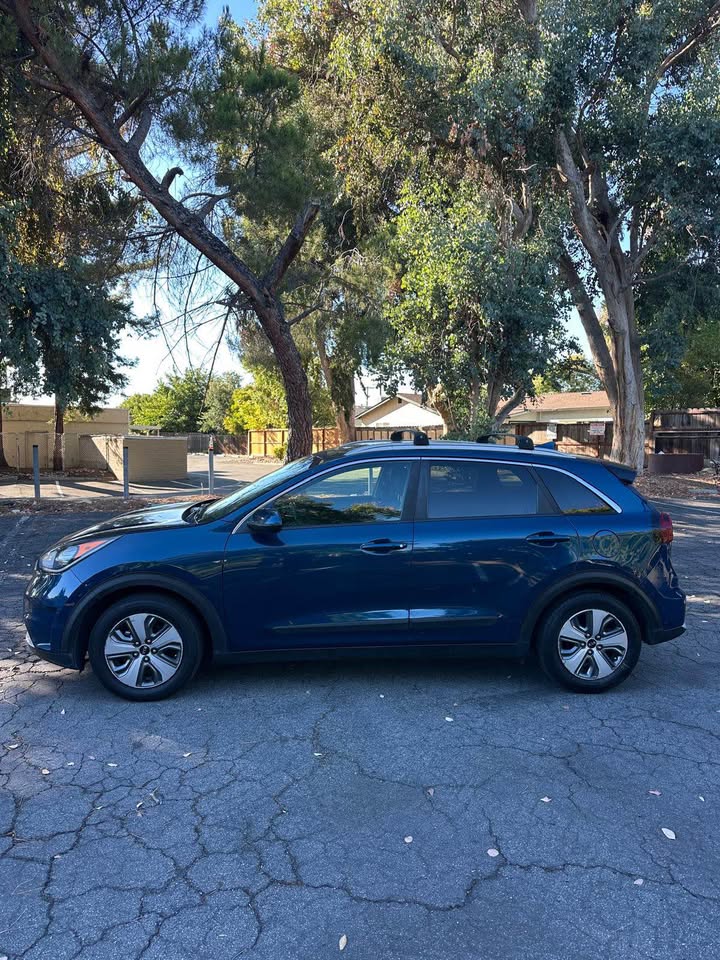 2019 Kia niro - AUTOMOBILE - United States - Photo 3