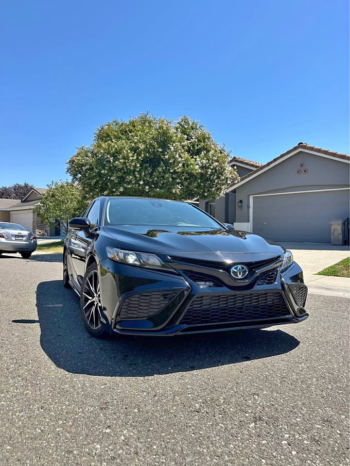 2024 Toyota camry hybrid - AUTOMOBILE - United States - Photo 3