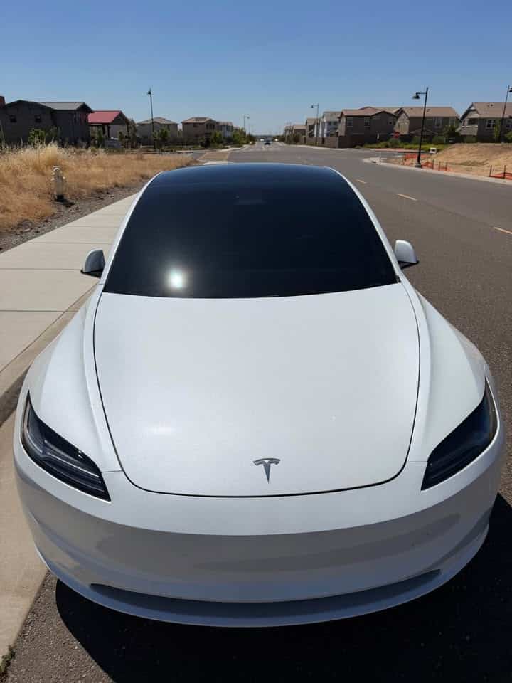 2025 Tesla model 3 - ELECTRIC VEHICLES - United States - Photo 3